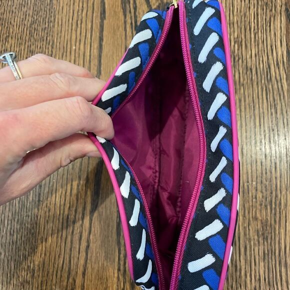 Estée Lauder Opening Ceremony blue makeup bag - Picture 10 of 11